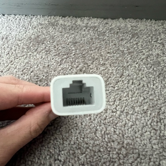 Apple A1433 Thunderbolt to Gigabit Ethernet Adapter - MD463LL/A - Picture 3 of 5